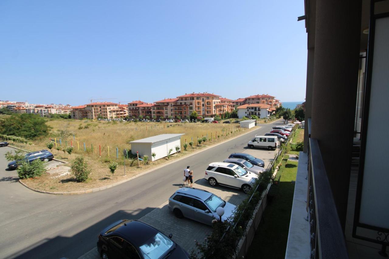 Sorrento - Menada Apartments Sveti Vlas Luaran gambar